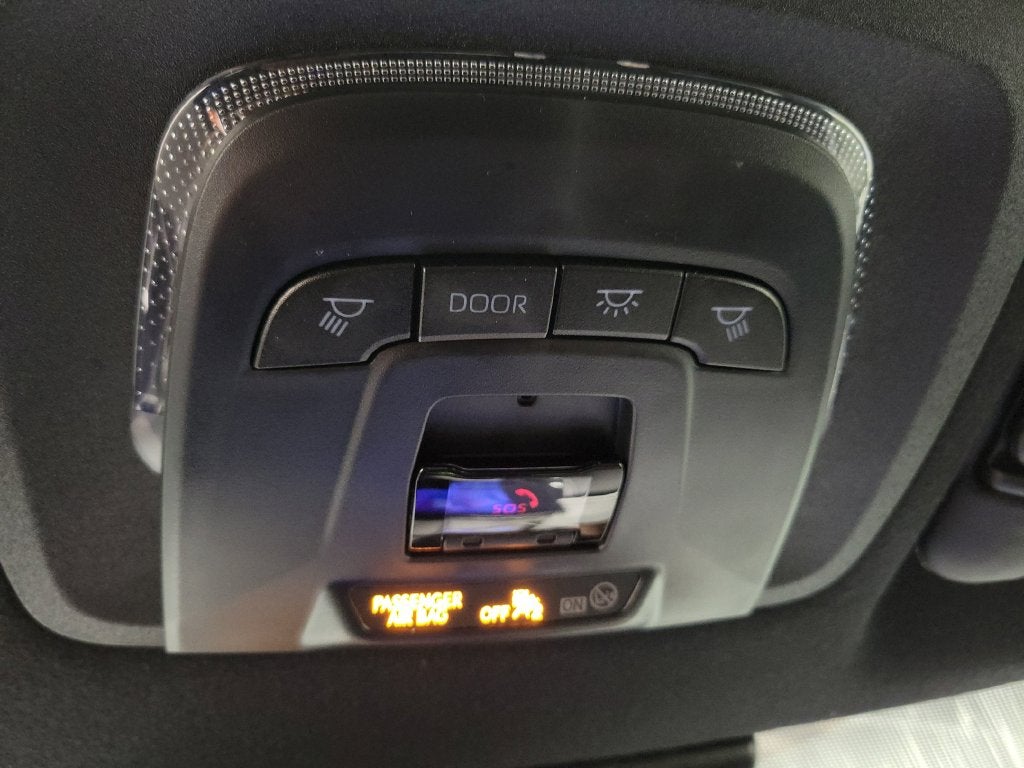 2024 Toyota Corolla Cross Hybrid SE