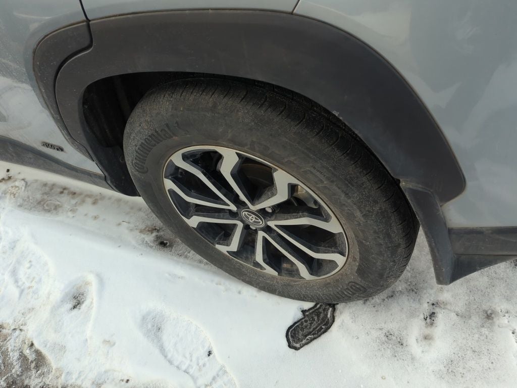 2023 Toyota Corolla Cross Hybrid SE