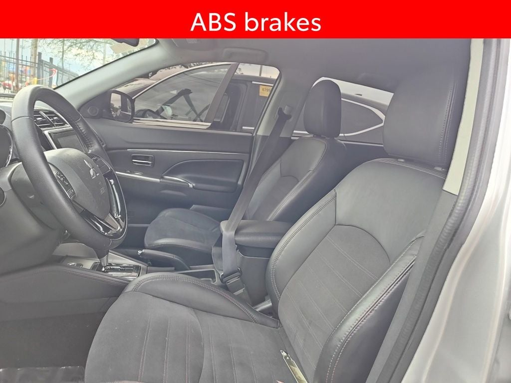 2023 Mitsubishi Outlander Sport Base