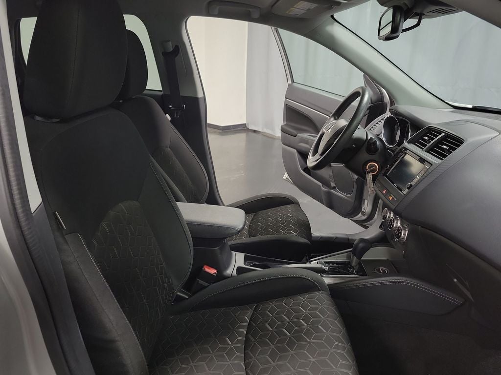 2024 Mitsubishi Outlander Sport 2.0 ES