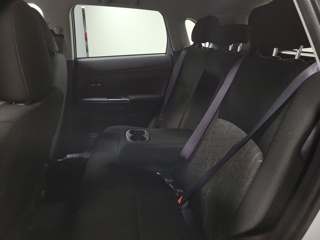 2025 Mitsubishi Outlander Sport 2.0 LE