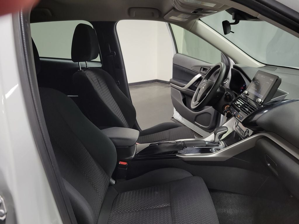 2022 Mitsubishi Eclipse Cross LE