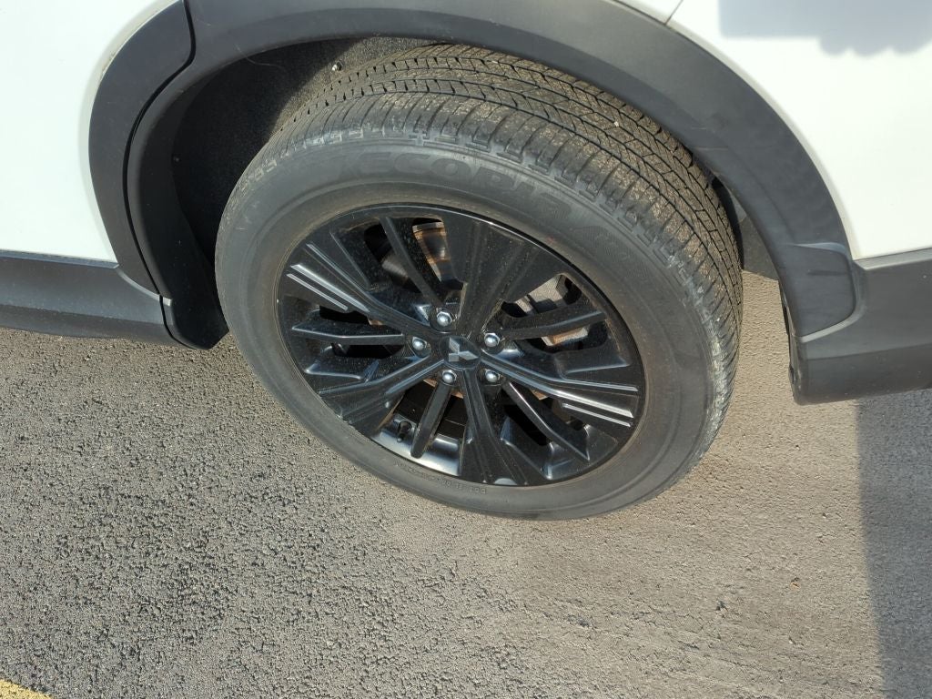 2022 Mitsubishi Eclipse Cross LE