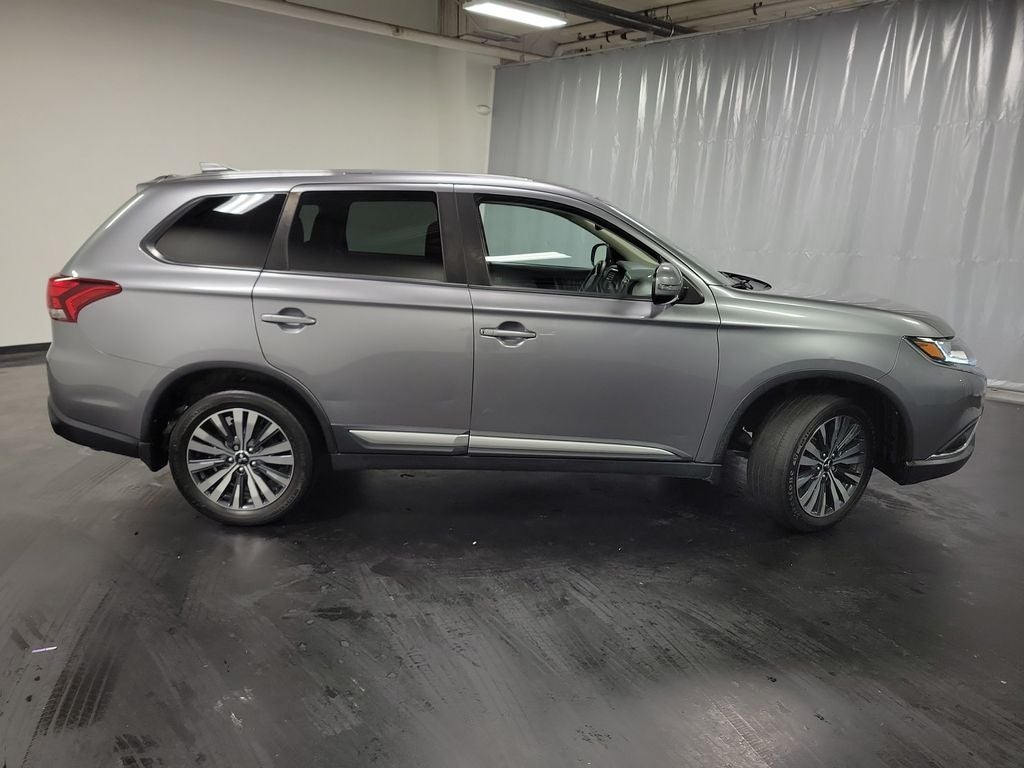2020 Mitsubishi Outlander ES