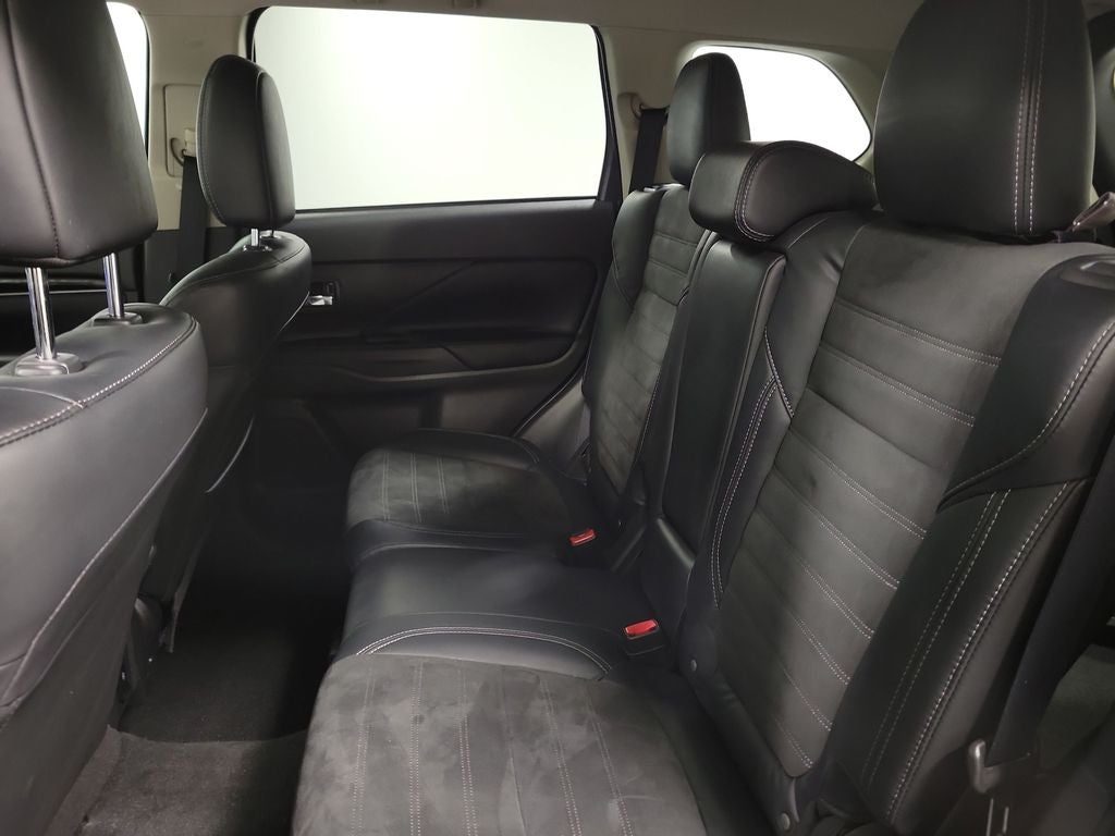 2020 Mitsubishi Outlander ES
