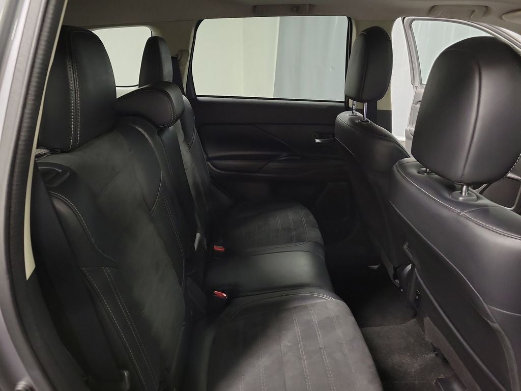 2020 Mitsubishi Outlander ES