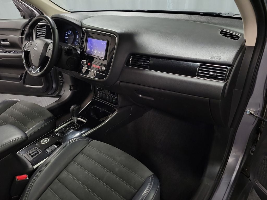 2020 Mitsubishi Outlander ES