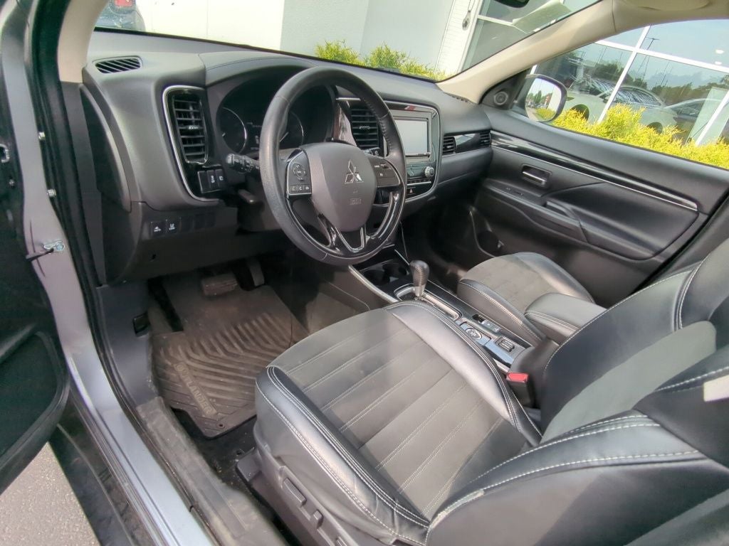 2020 Mitsubishi Outlander ES