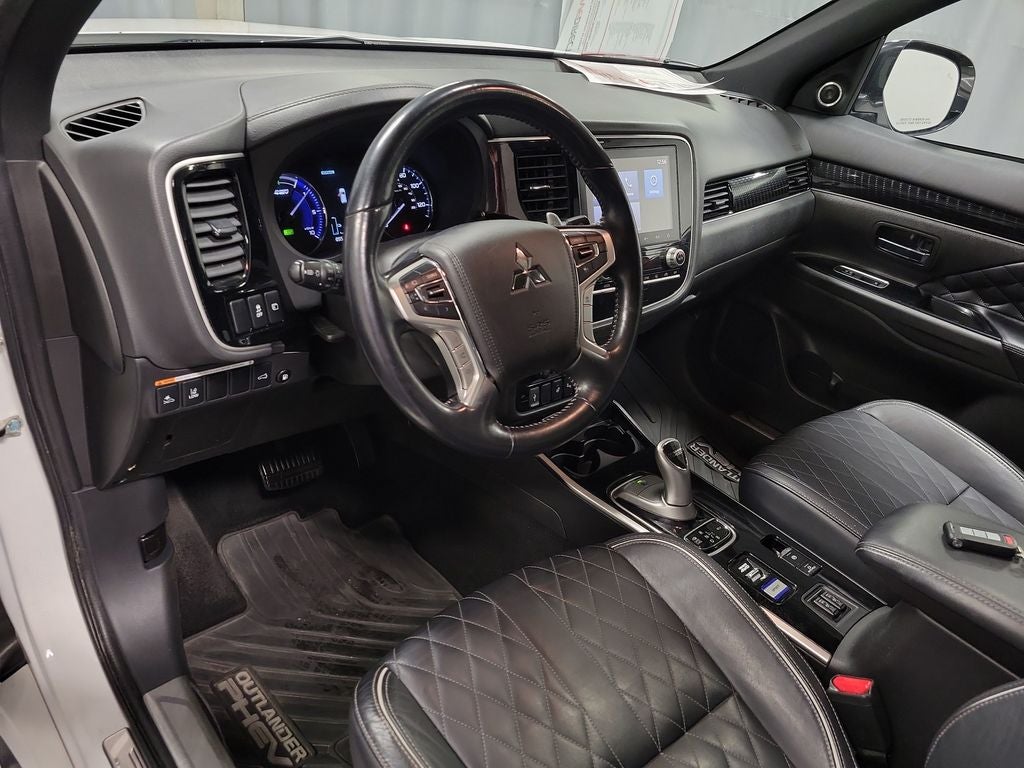 2022 Mitsubishi Outlander PHEV GT