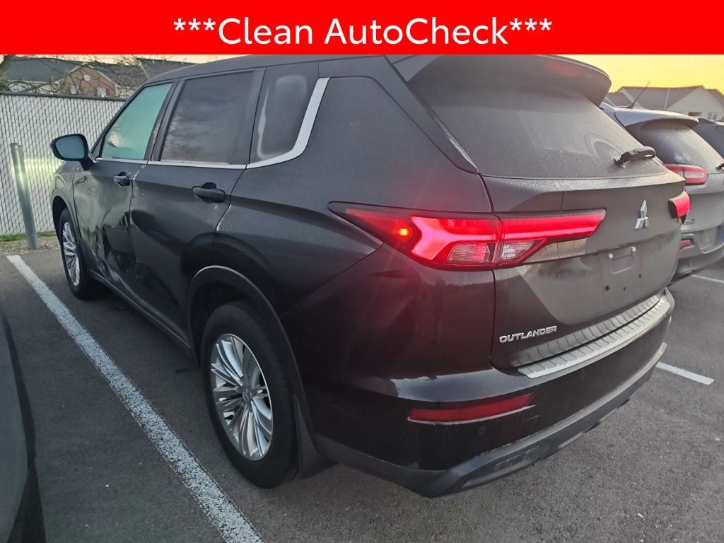 2022 Mitsubishi Outlander ES