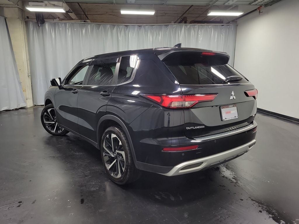 2022 Mitsubishi Outlander SE