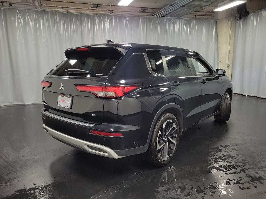 2022 Mitsubishi Outlander SE