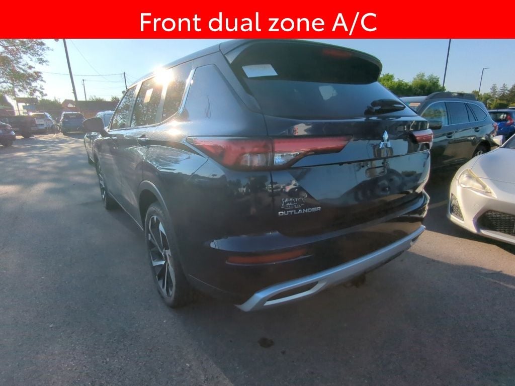 2024 Mitsubishi Outlander SE