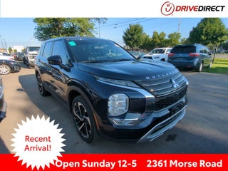 2024 Mitsubishi Outlander Base