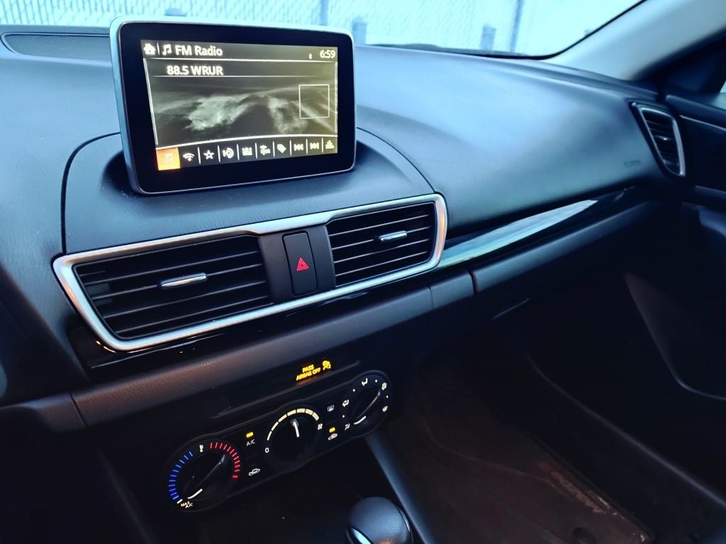 2016 Mazda Mazda3 i Sport