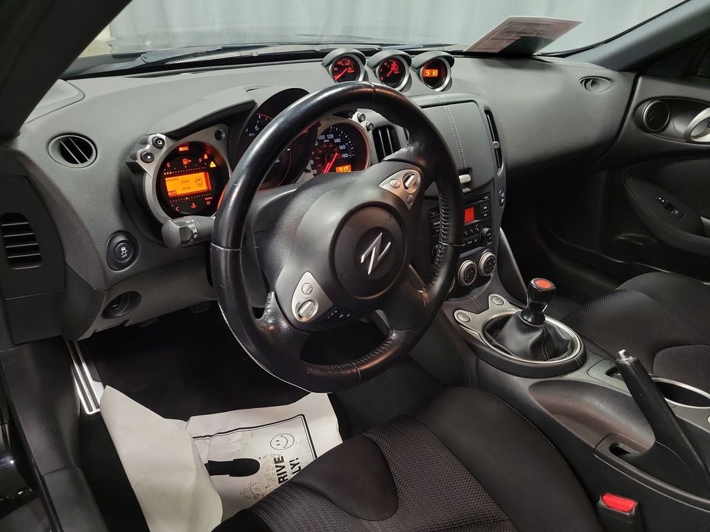 2020 Nissan 370Z Sport