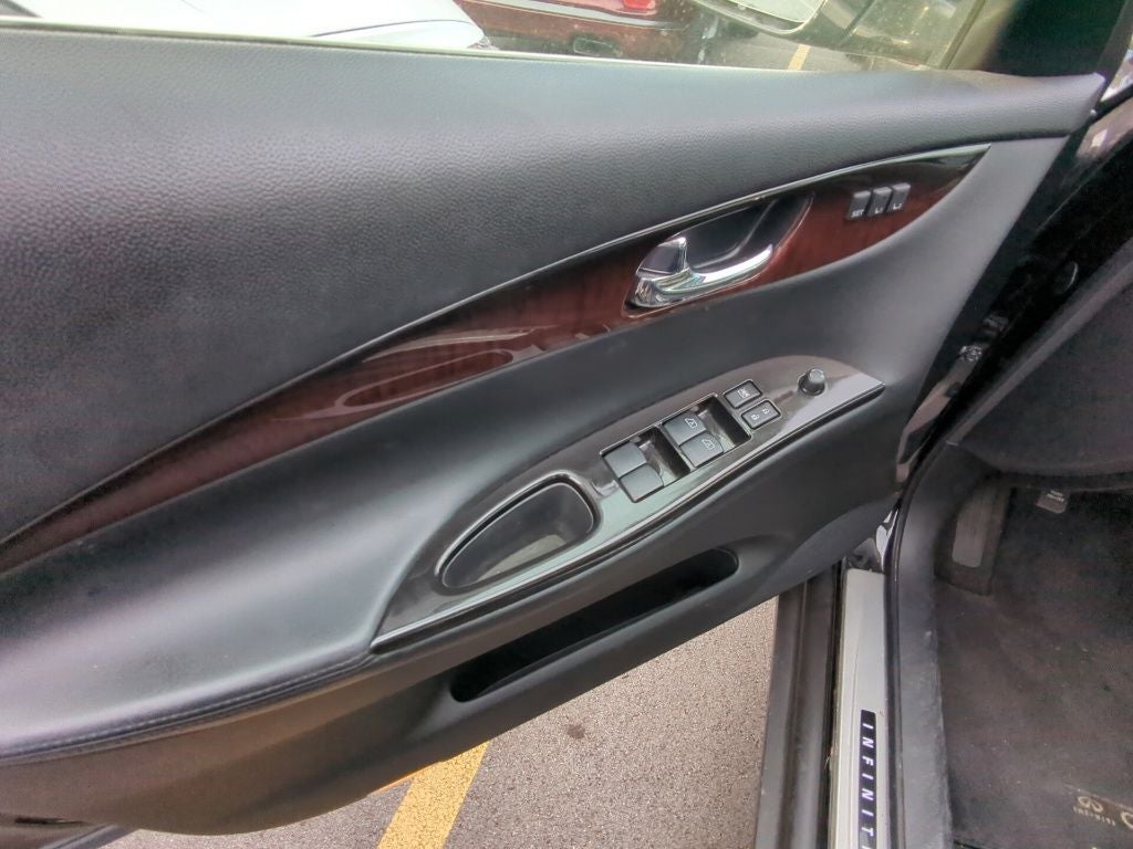2017 INFINITI QX50 Base