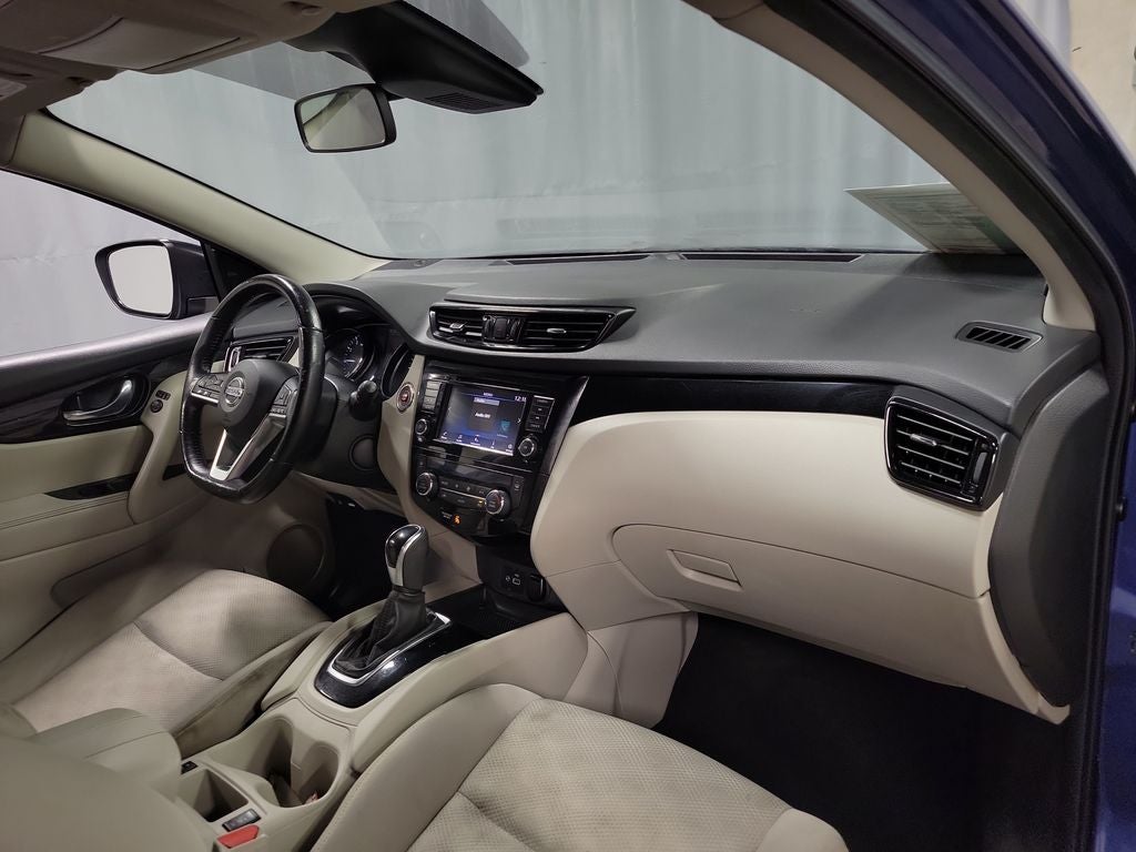 2021 Nissan Rogue Sport SV