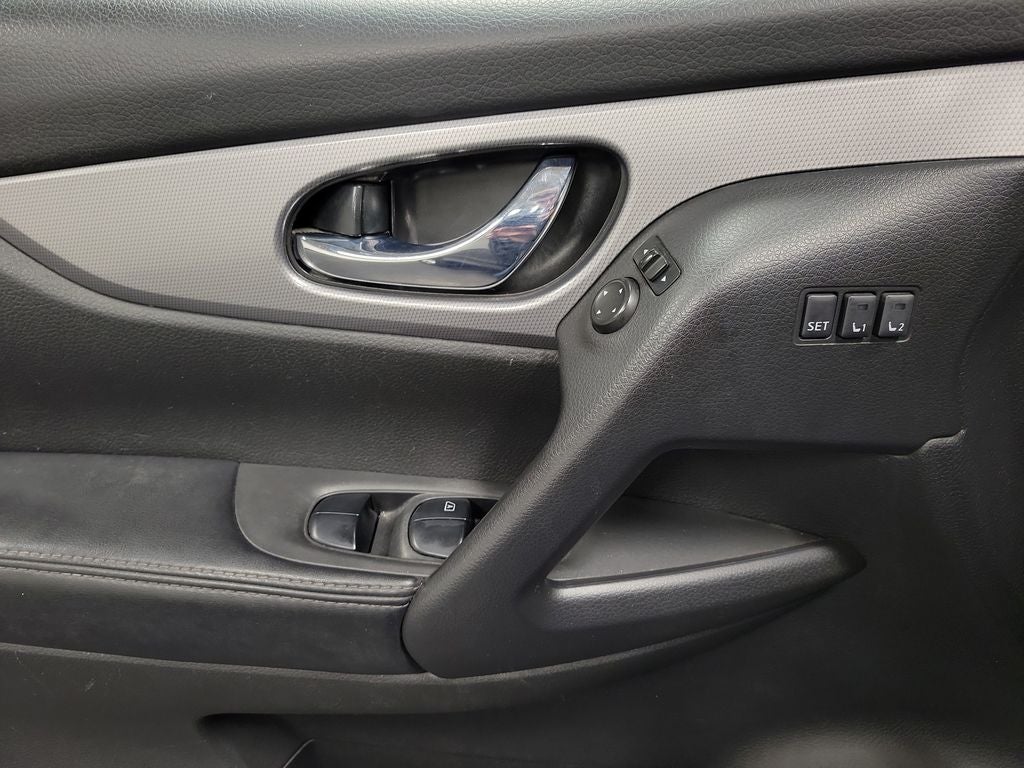 2020 Nissan Rogue Sport SV