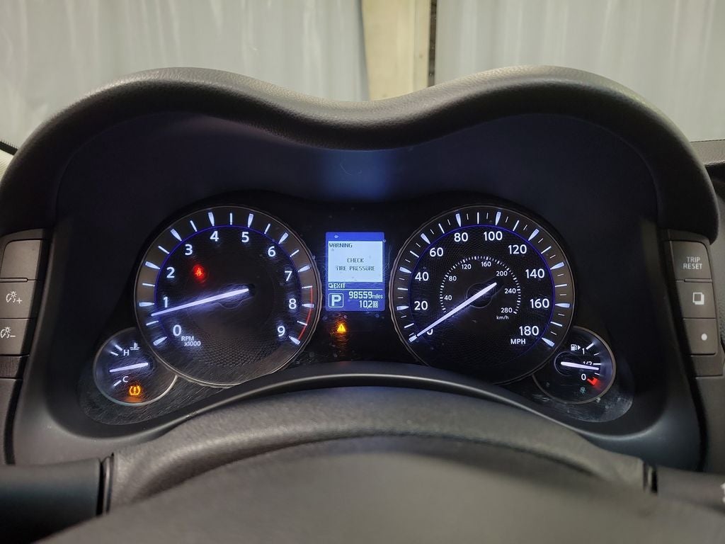 2016 INFINITI Q70 3.7X