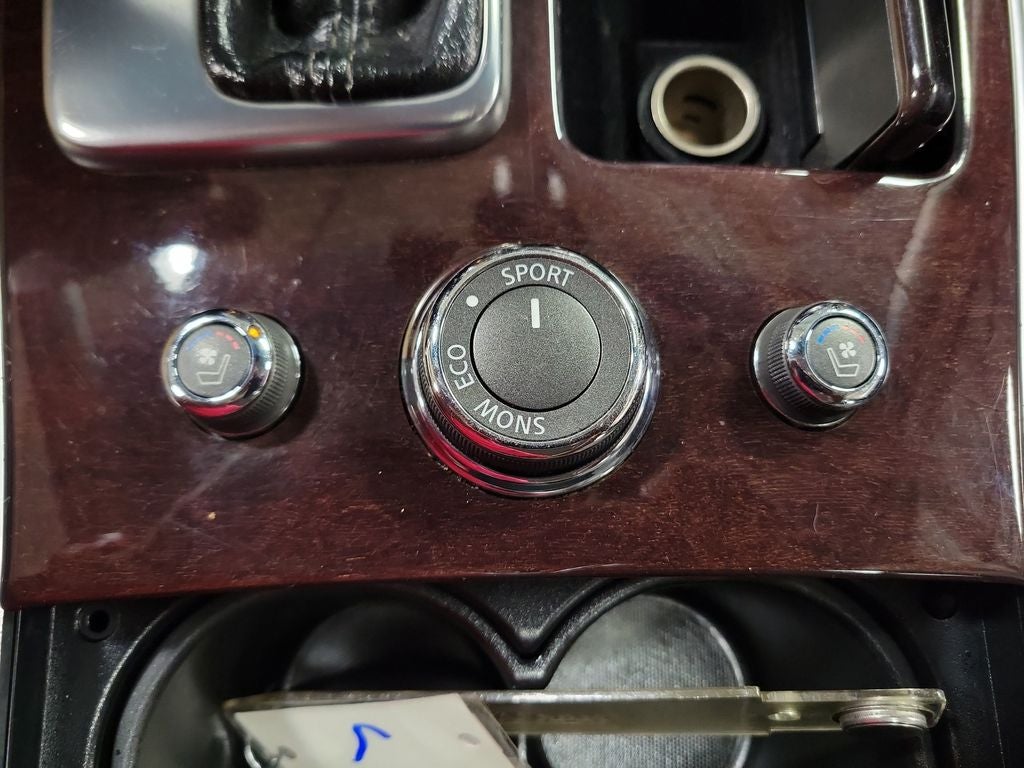 2016 INFINITI Q70 3.7X