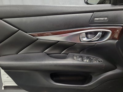 2016 INFINITI Q70 3.7X