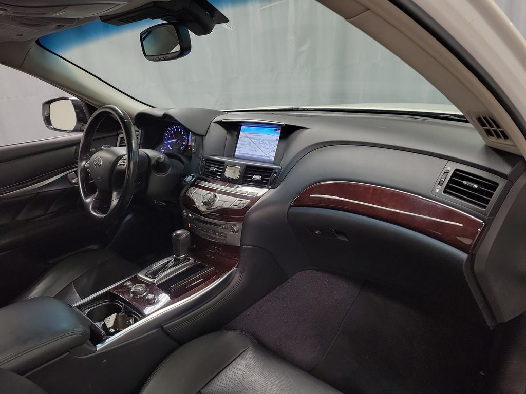 2016 INFINITI Q70 3.7X