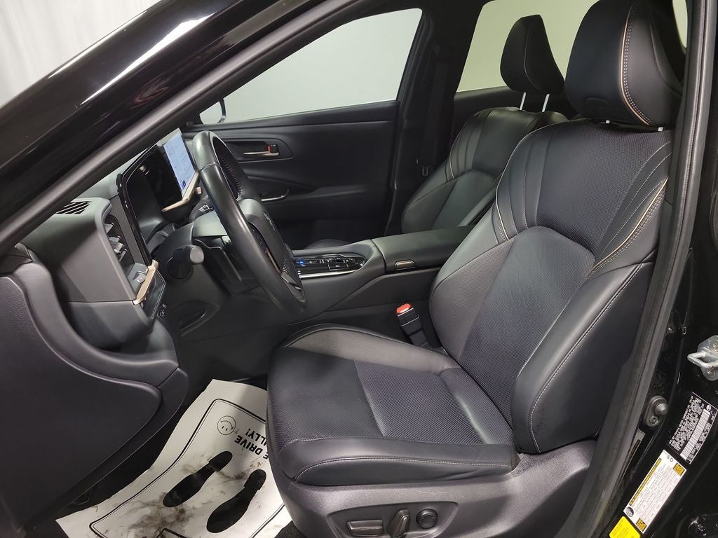 2025 Toyota Crown Signia XLE