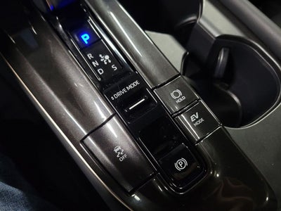 2025 Toyota Crown Signia XLE