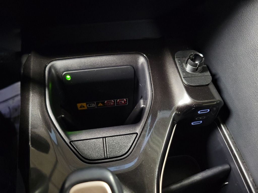 2025 Toyota Crown Signia XLE