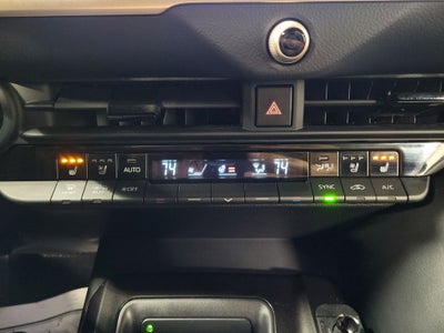 2025 Toyota Crown Signia XLE