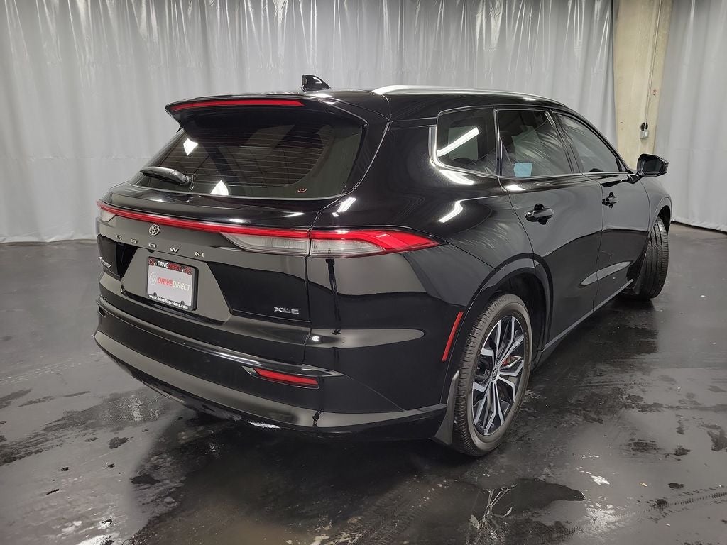 2025 Toyota Crown Signia XLE