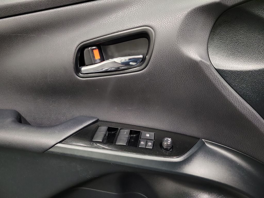 2022 Toyota Prius LE