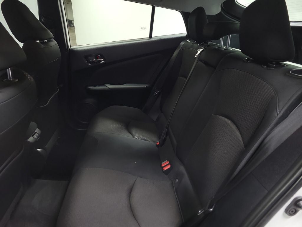 2022 Toyota Prius LE