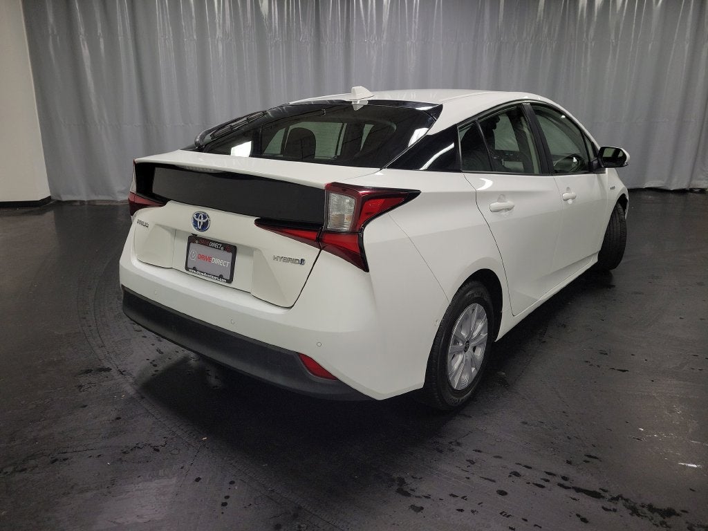 2022 Toyota Prius LE