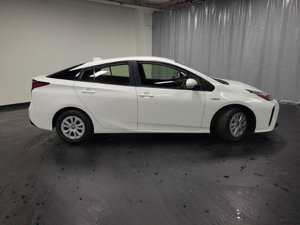 2022 Toyota Prius LE