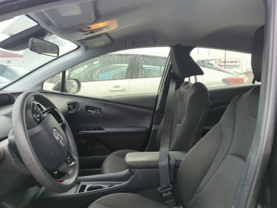 2019 Toyota Prius LE