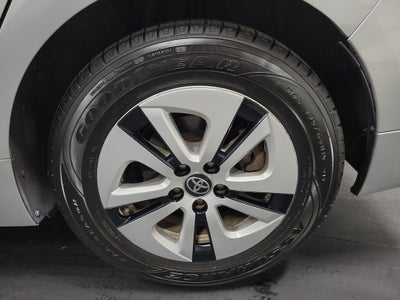 2017 Toyota Prius Three