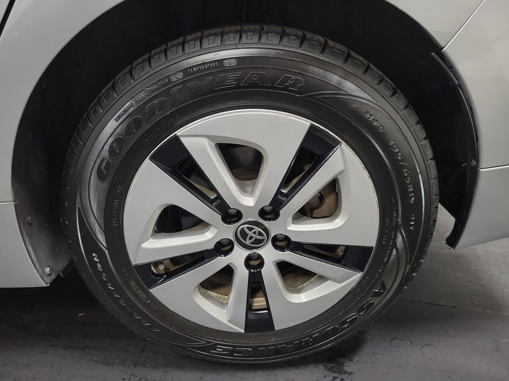 2017 Toyota Prius Three