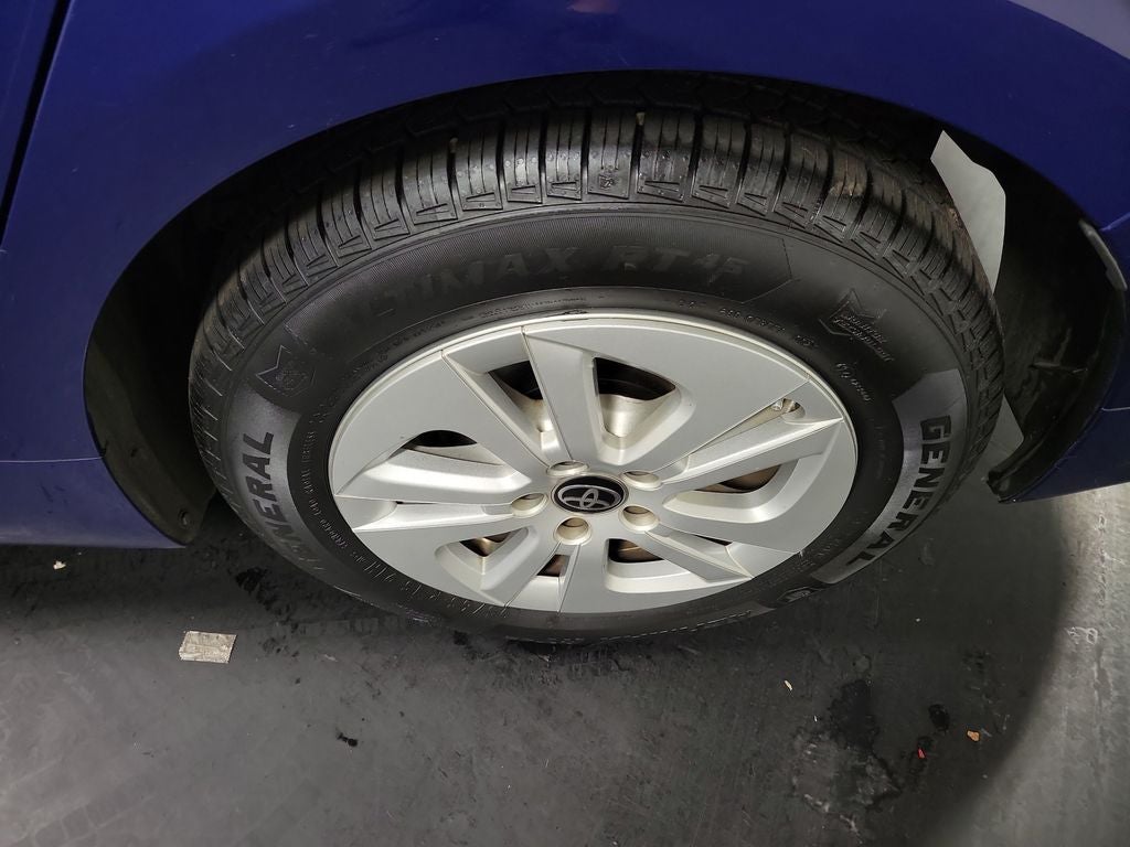 2016 Toyota Prius Two