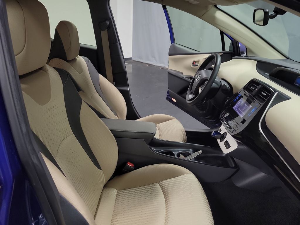 2016 Toyota Prius Two