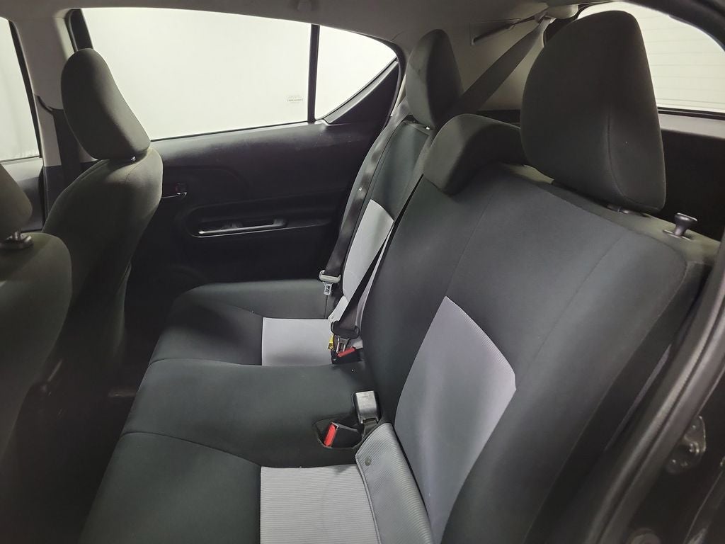 2019 Toyota Prius c LE