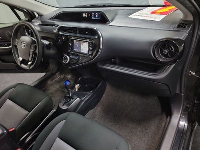 2019 Toyota Prius c LE