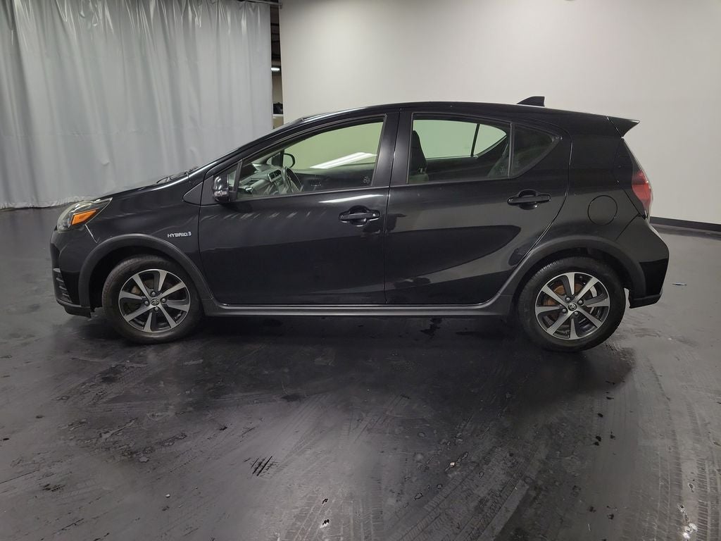 2019 Toyota Prius c LE