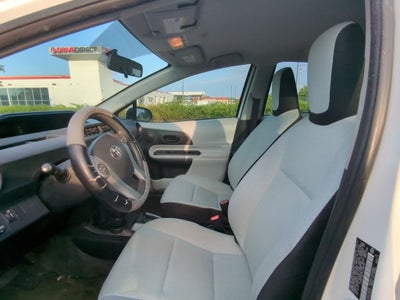 2012 Toyota Prius c One