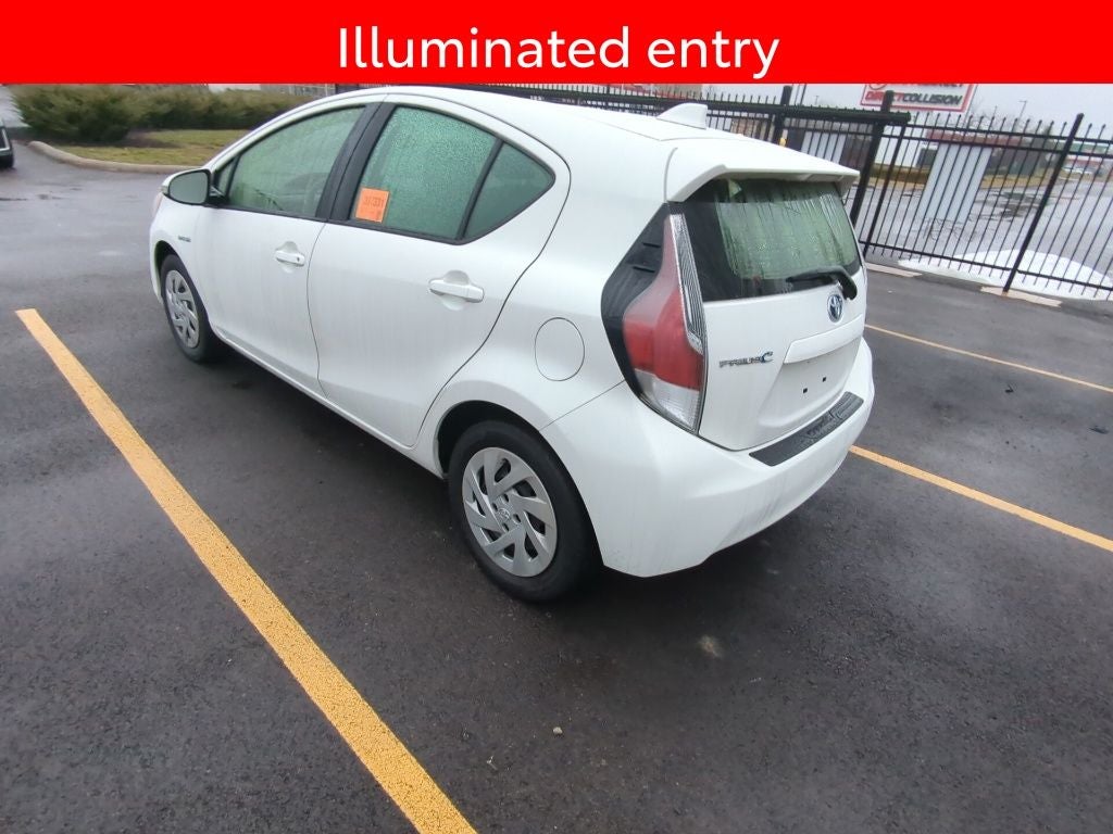 2016 Toyota Prius c Two