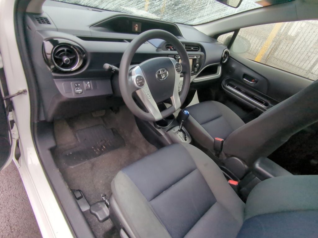 2016 Toyota Prius c Two