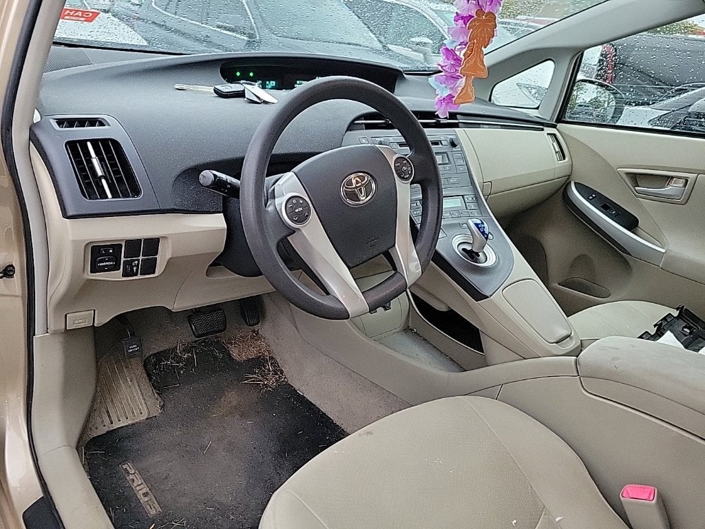 2010 Toyota Prius II