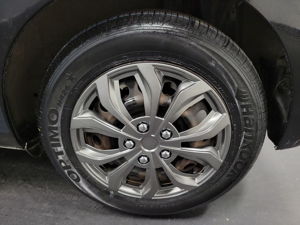 2012 Toyota Yaris LE