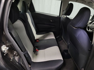 2012 Toyota Yaris LE